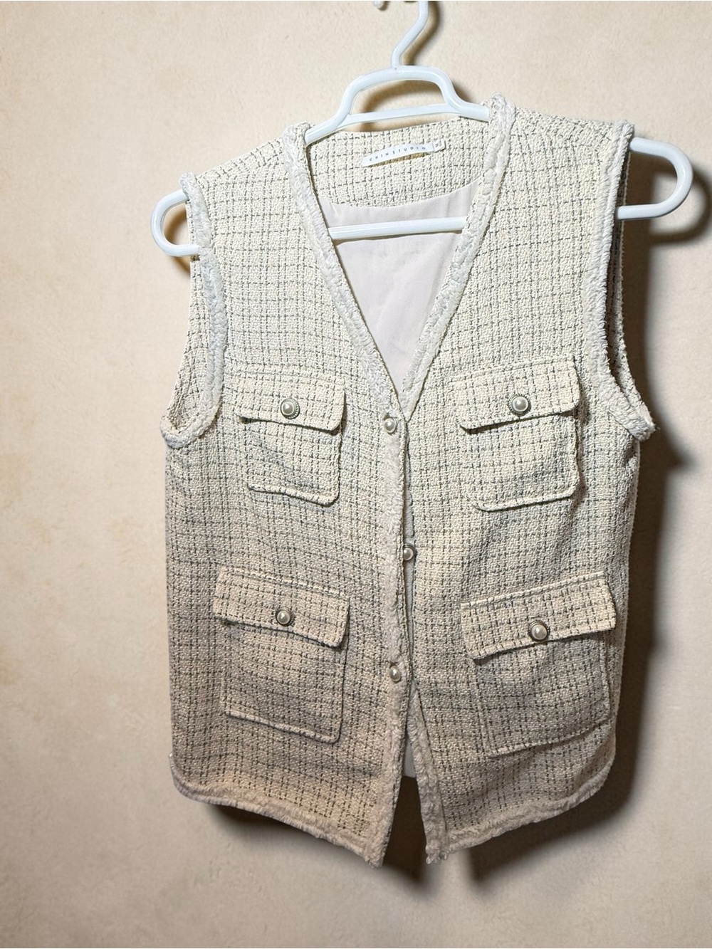 Chinstudio Cream Tweed Vest with Pearl Buttons